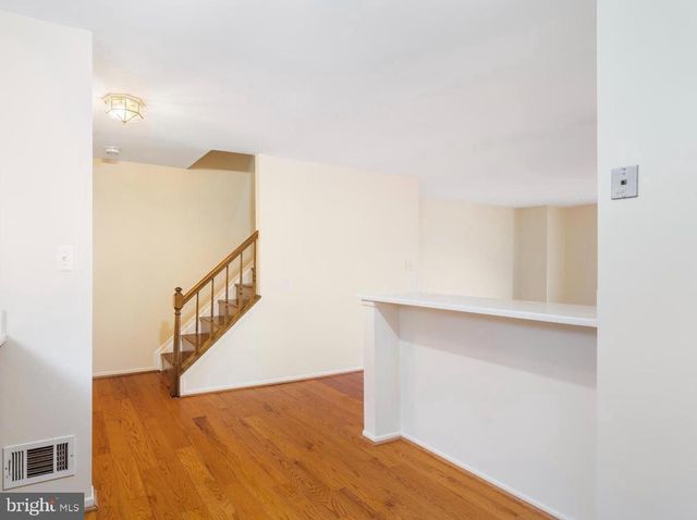 19 SPRING GLEN CT, Cockeysville, MD 21030