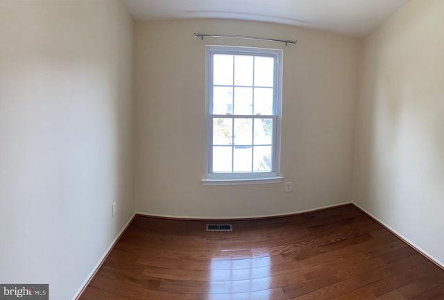 19 SPRING GLEN CT, Cockeysville, MD 21030