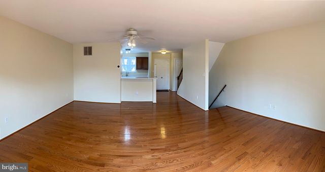 19 SPRING GLEN CT, Cockeysville, MD 21030