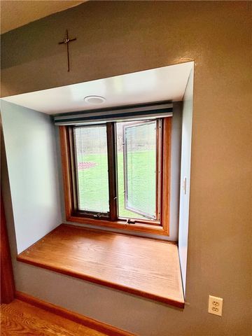 198 Leslie Rd, Middlesex Twp, PA 16059