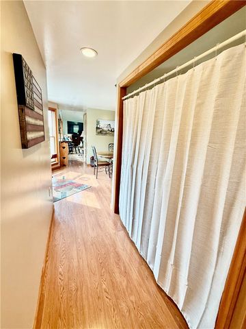 198 Leslie Rd, Middlesex Twp, PA 16059