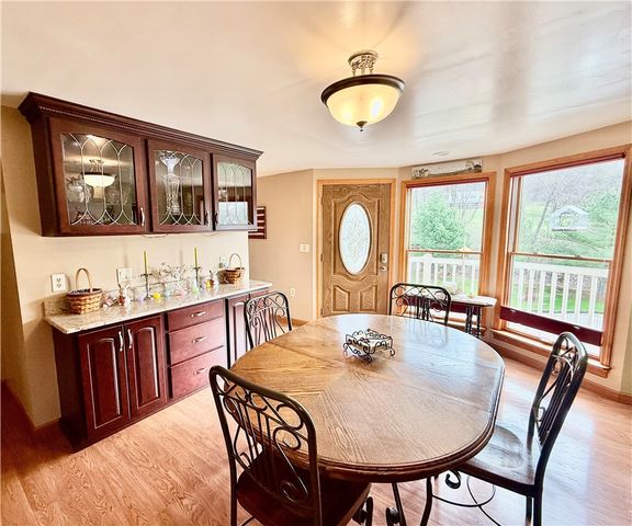 198 Leslie Rd, Middlesex Twp, PA 16059