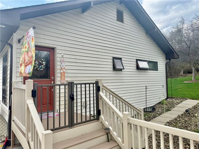 198 Leslie Rd, Middlesex Twp, PA 16059