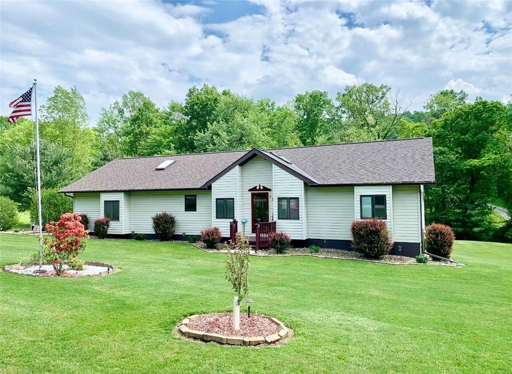 198 Leslie Rd, Middlesex Twp, PA 16059