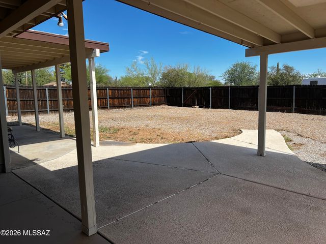 2922 W Ironwood Hill Drive, Tucson, AZ 85745