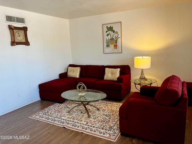 2922 W Ironwood Hill Drive, Tucson, AZ 85745
