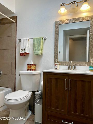 2922 W Ironwood Hill Drive, Tucson, AZ 85745