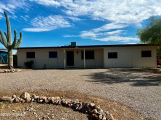 2922 W Ironwood Hill Drive, Tucson, AZ 85745