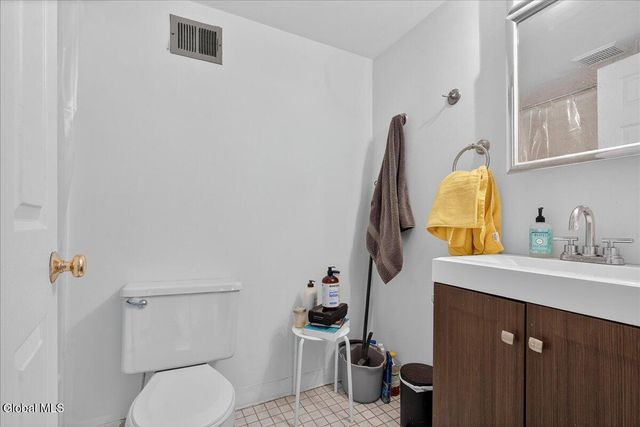 206 N Pearl Street 204, Albany, NY 12207