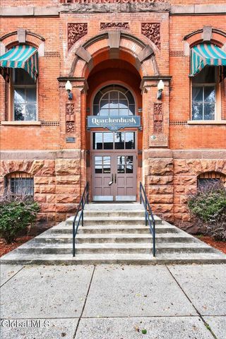 206 N Pearl Street 204, Albany, NY 12207