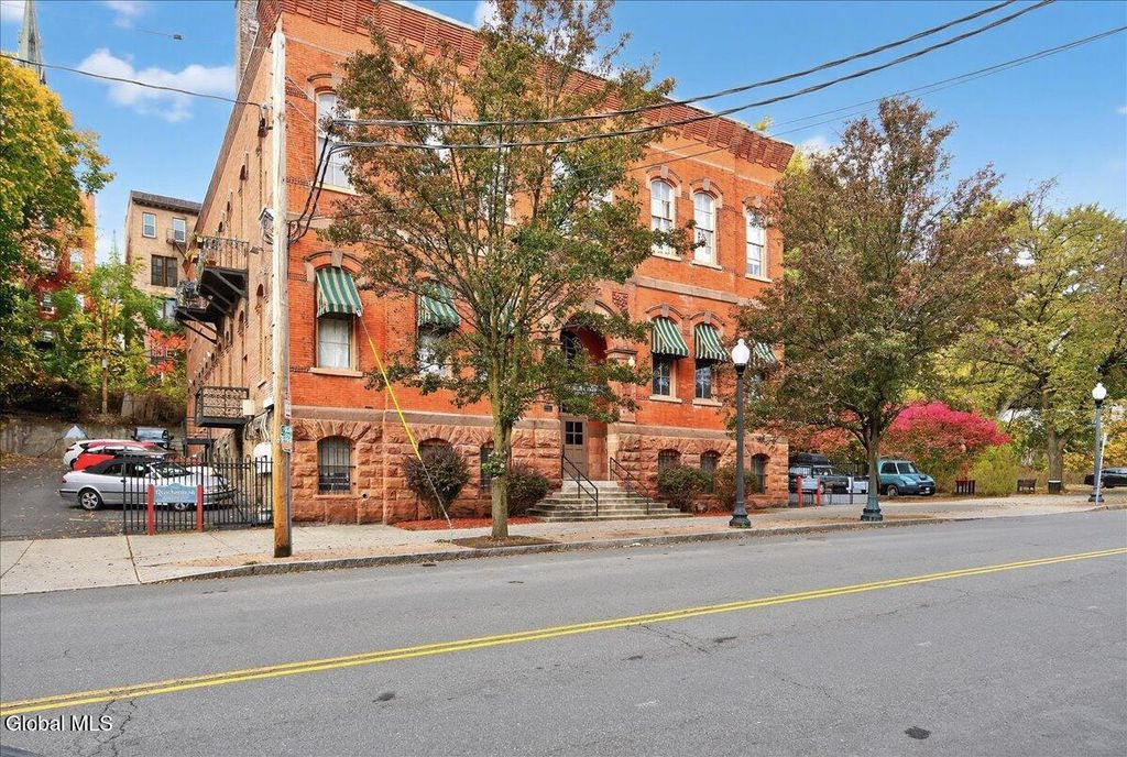 206 N Pearl Street 204, Albany, NY 12207