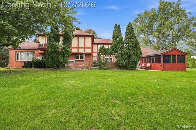 7630 Textile Road, Ypsilanti, MI 48197