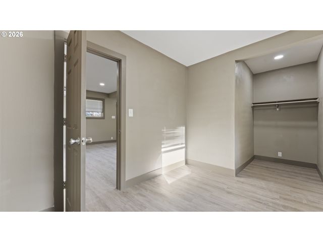 7305 N FENWICK Ave, Portland, OR 97217