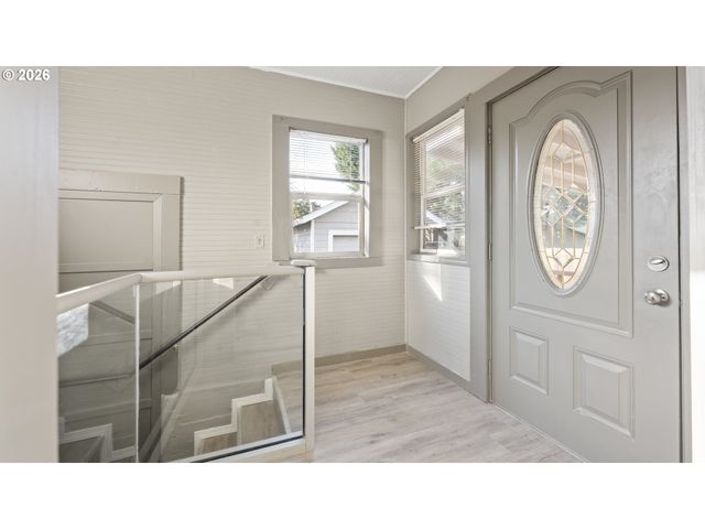 7305 N FENWICK Ave, Portland, OR 97217