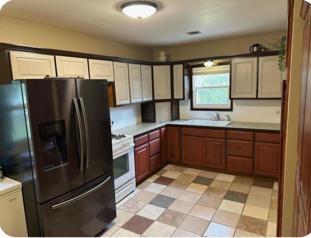 106 Jesse James Road, Pineville, MO 64856