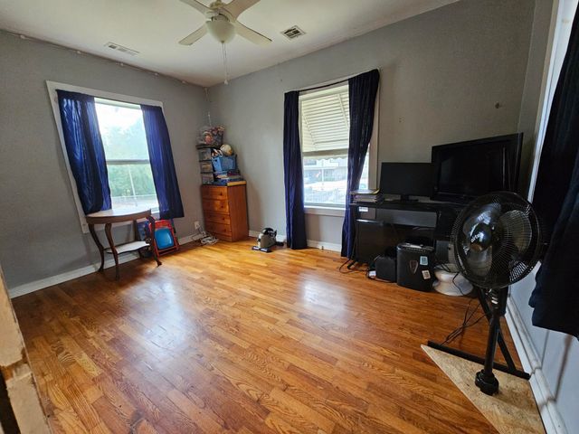 106 Jesse James Road, Pineville, MO 64856