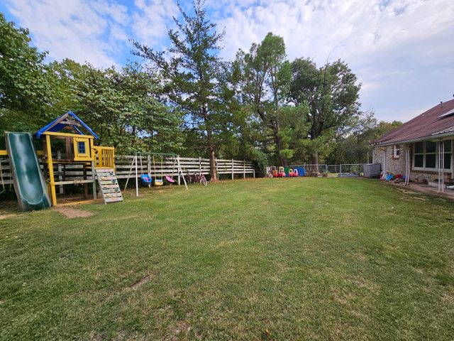 106 Jesse James Road, Pineville, MO 64856