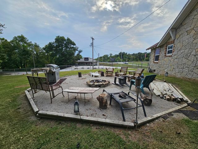 106 Jesse James Road, Pineville, MO 64856