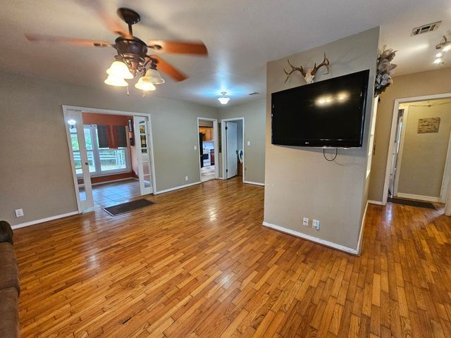 106 Jesse James Road, Pineville, MO 64856