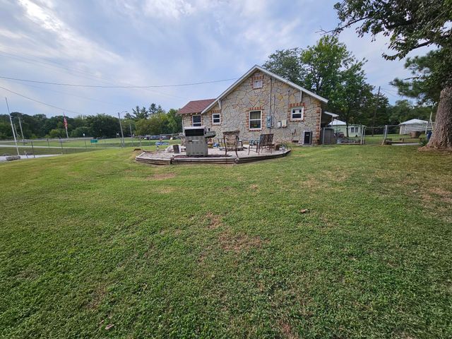 106 Jesse James Road, Pineville, MO 64856
