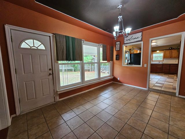 106 Jesse James Road, Pineville, MO 64856