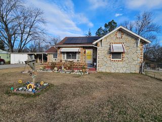 106 Jesse James Road, Pineville, MO 64856