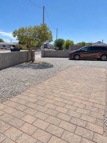 1212 S 11TH Avenue, Phoenix, AZ 85007
