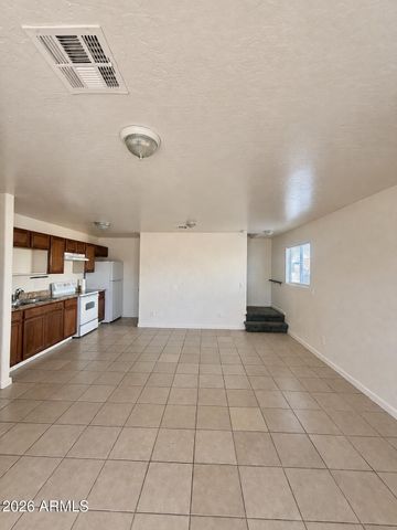 1212 S 11TH Avenue, Phoenix, AZ 85007