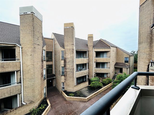 5200 Weslayan Street 311, Houston, TX 77005