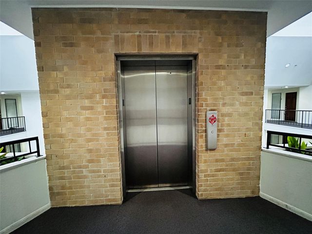 5200 Weslayan Street 311, Houston, TX 77005