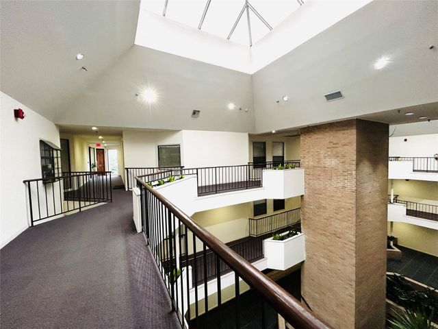 5200 Weslayan Street 311, Houston, TX 77005