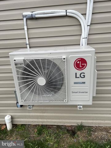 209 BLOCKER, Ridgeley, WV 26753