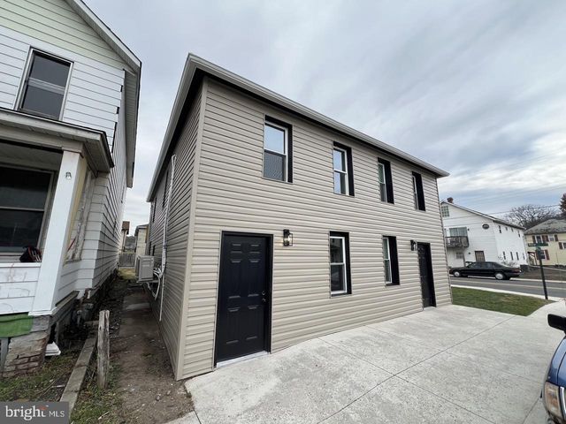 209 BLOCKER, Ridgeley, WV 26753