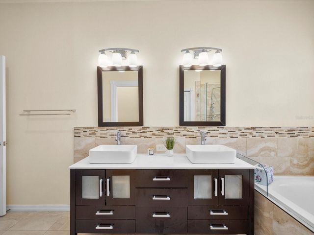 11310 GLENMONT DRIVE, Tampa, FL 33635