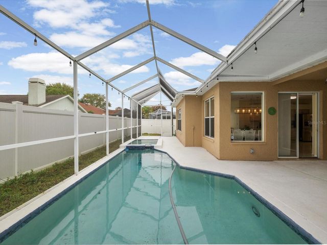 11310 GLENMONT DRIVE, Tampa, FL 33635