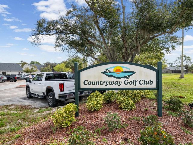 11310 GLENMONT DRIVE, Tampa, FL 33635