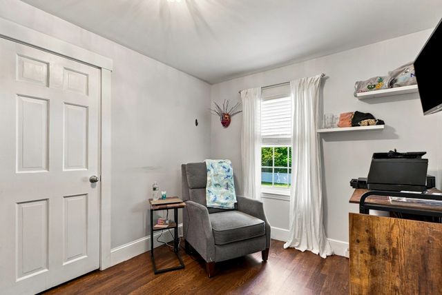 8 Mellen St, Hopedale, MA 01747