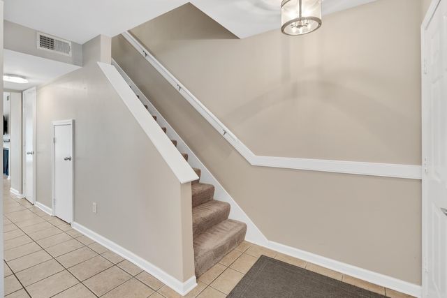 1817 Crossflower Cv Unit 84, Germantown, TN 38138