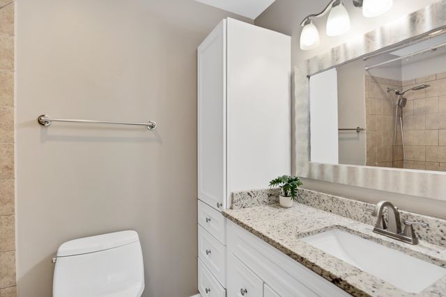 1817 Crossflower Cv Unit 84, Germantown, TN 38138