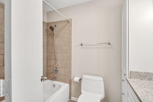 1817 Crossflower Cv Unit 84, Germantown, TN 38138