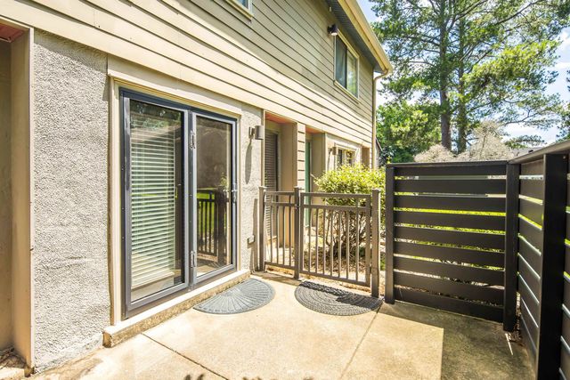1817 Crossflower Cv Unit 84, Germantown, TN 38138
