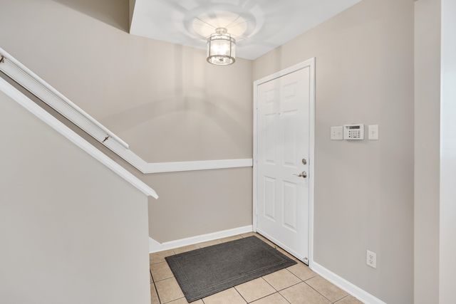 1817 Crossflower Cv Unit 84, Germantown, TN 38138