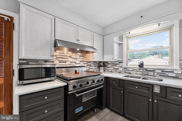 528 PITMAN AVE, Pitman, NJ 08071