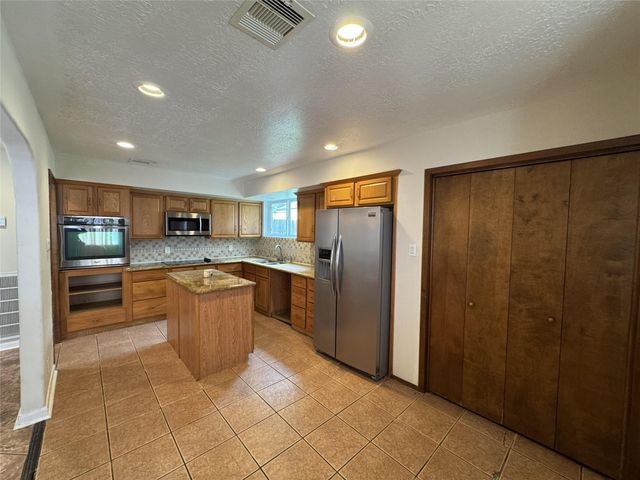 11322 Briar Forest Drive, Houston, TX 77077