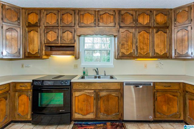 1017 9TH COURT, Pleasant Grove, AL 35127