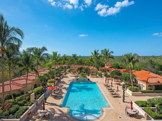 6597 NICHOLAS BLVD 503, Naples, FL 34108