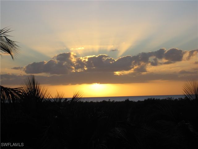 6597 NICHOLAS BLVD 503, Naples, FL 34108