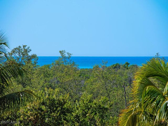 6597 NICHOLAS BLVD 503, Naples, FL 34108