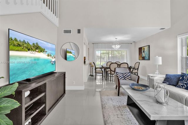 15743 Woodgate Pl E, Sunrise, FL 33326