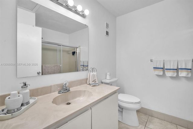 15743 Woodgate Pl E, Sunrise, FL 33326